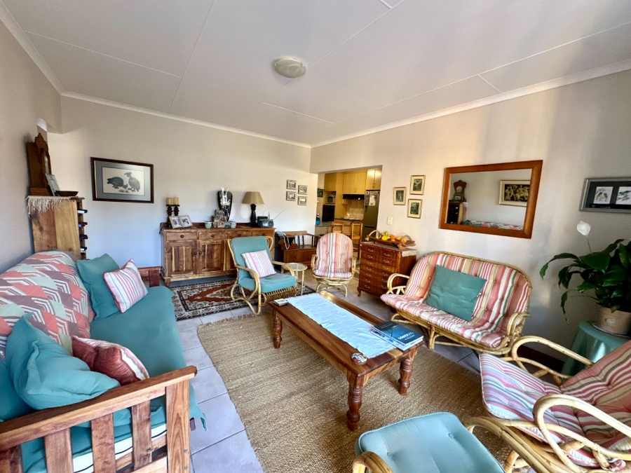 4 Bedroom Property for Sale in Fraaiuitsig Western Cape
